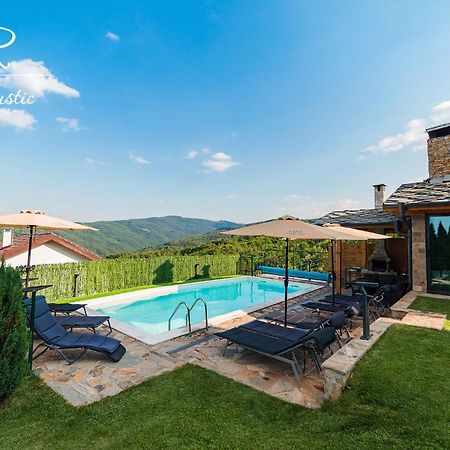 Вила Рустик / Villa Rustic 큐스텐딜 외부 사진