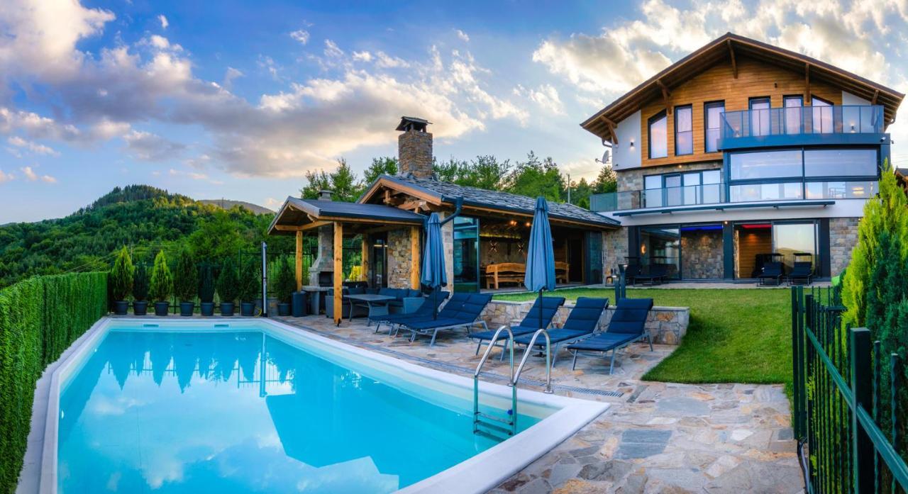 Вила Рустик / Villa Rustic 큐스텐딜 외부 사진